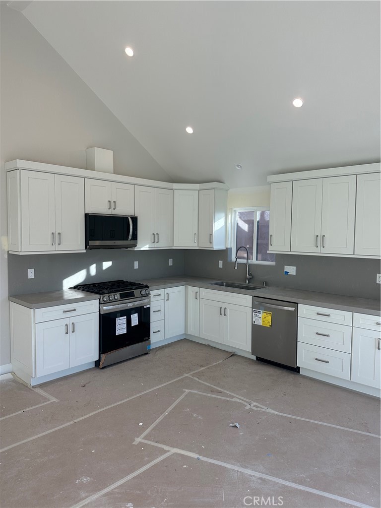 Newport Shores (NEWS) - Residential Lease
