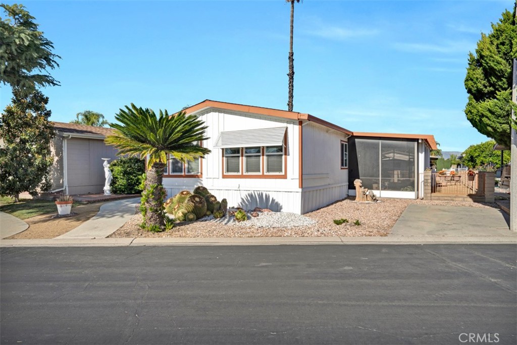 1275 Bishop Drive