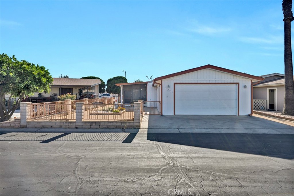 1275 Bishop Drive