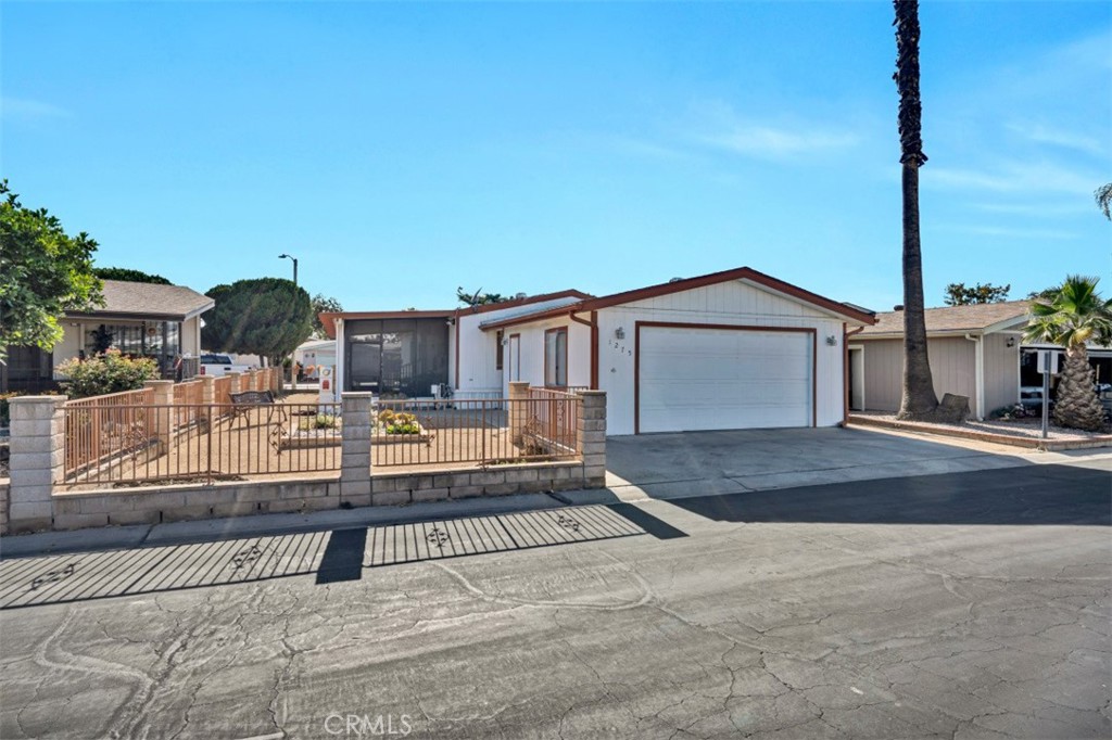 1275 Bishop Drive
