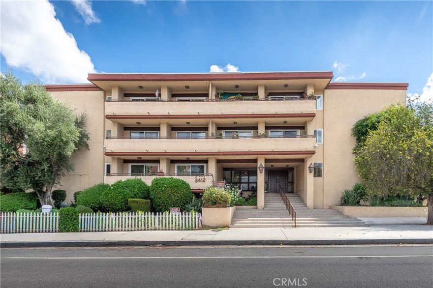 Welcome to this bright and spacious top-floor condominium in the heart of Encino. Offering 3 bedrooms and 2 full bathrooms across a generous floor plan, this home combines comfort and convenience with an ideal location just minutes from Ventura Boulevard.



Originally designed as a two-bedroom, the unit has been thoughtfully converted to include a third bedroom with closet, perfect for use as a home office, guest space, or additional living area. The open living and dining rooms are filled with natural light and flow seamlessly to a private balcony, creating a welcoming space for everyday living or entertaining. The kitchen provides abundant cabinet storage and a cozy breakfast nook.



The primary suite includes ample closet space and an en-suite bath, while two additional bedrooms share a full hall bath. The unit’s top-floor position enhances privacy and offers pleasant neighborhood views.



Community amenities include a secure gated entrance, sparkling pool, fitness center, and convenient laundry facilities. One assigned parking space is provided.



With its flexible layout, community amenities, and unbeatable location near shopping, dining, parks, and the 101 Freeway, this property offers both practicality and comfort in one of the Valley’s most desirable neighborhoods.