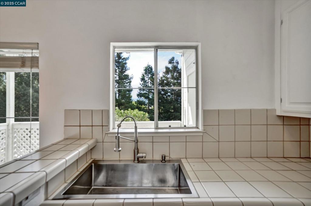 CLOCK TOWER GROV - Residential