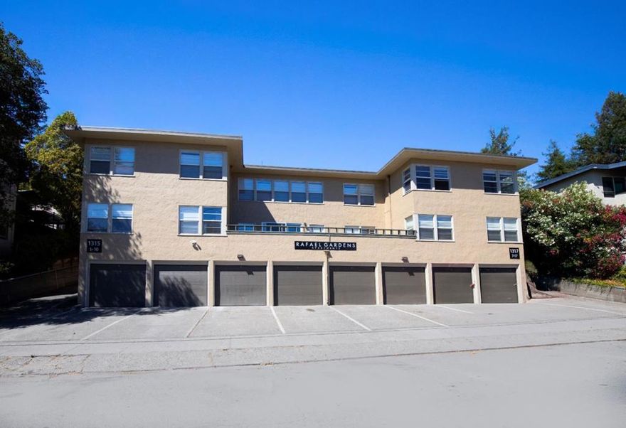 1315 Lincoln Avenue, Rafael Gardens, 16 units in San Rafael made up of sixteen (16) 1 bed 1 bath units, Marin County is emerging as a compelling secondary tech hub to San Francisco, driven by the AI boom. For investors, this offers a prime opportunity to capitalize on Marin County's highly educated and expanding local workforce. The property has been lightly renovated with LVT flooring, countertops, etc. with strong in-place cash flow and future upside, the property presents an exceptional opportunity in one of California's top rental markets.