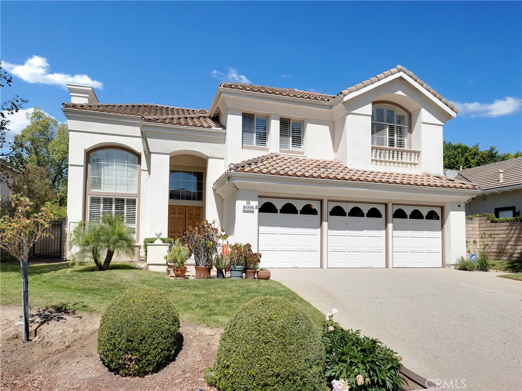 3833 Waterford