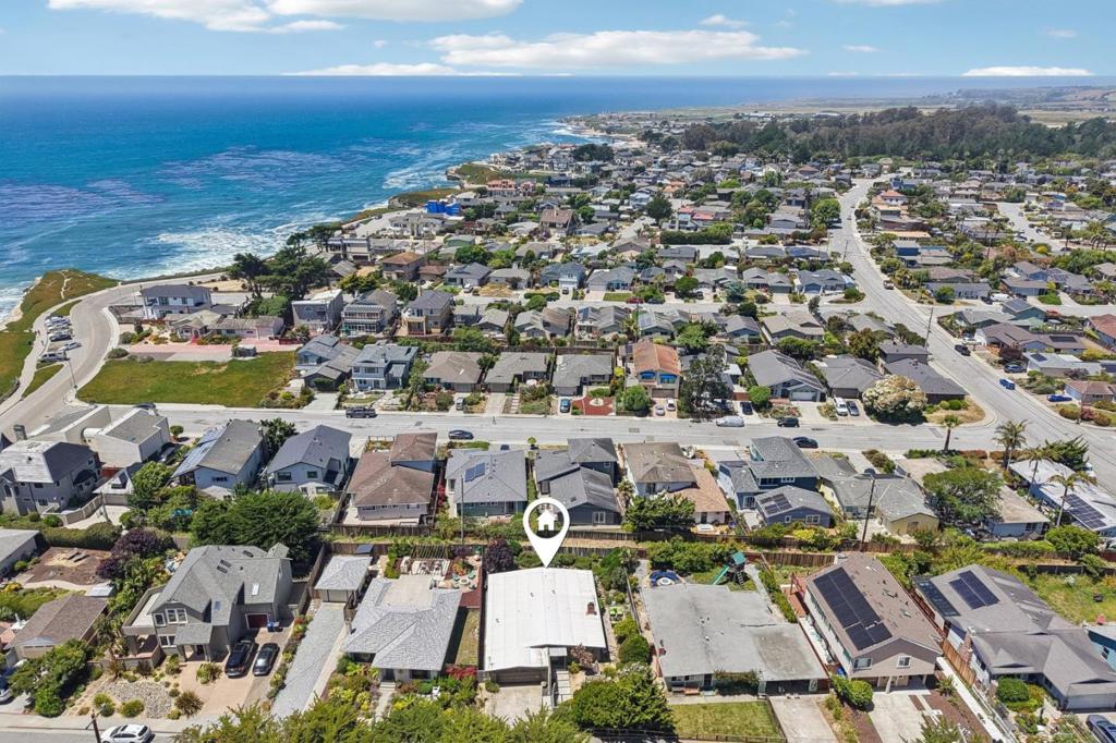 Photo of 127 Swift Street, Santa Cruz, CA 95060 (MLS # ML82048754)