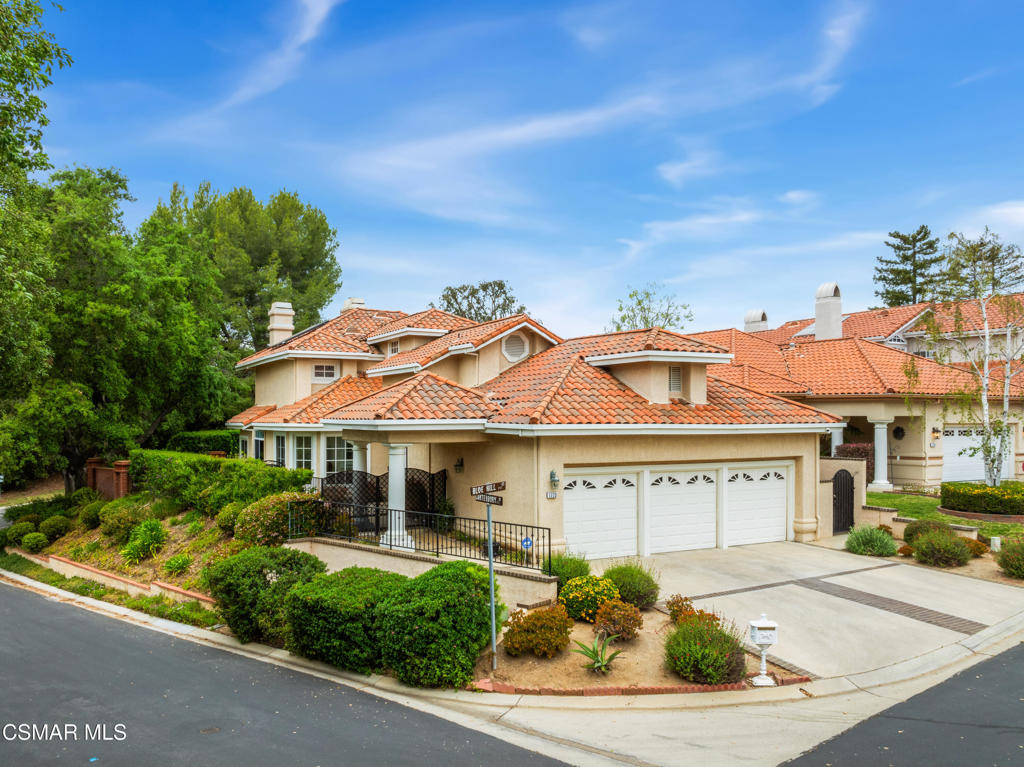 Fabulous North Ranch Location! This beautifully updated home sits on a desirable corner lot on a cul-de-sac in the coveted Master Series. Featuring 3,051 sq ft, 3 bedrooms, and 3 baths, this light-filled California-style home offers an open floor plan with soaring vaulted ceilings and a blend of new flooring and tile throughout the main living areas.The welcoming foyer leads to a formal living room with cathedral ceilings and an elegant dining room--both enhanced by plantation shutters and filled with natural light. The spacious kitchen, with newly upgraded Quartz countertops, offers golf course views and flows seamlessly into the breakfast area and family room, where you'll find a cozy fireplace and French doors leading to the backyard.Two secondary bedrooms, a full bath, and a laundry room are conveniently located on the main level, along with a roomy 3-car attached garage and whole house Generator. Upstairs, the newly renovated primary suite is a private retreat, featuring vaulted ceilings, a cozy fireplace, and a stunning new spa-inspired bathroom with a walk-in closet.Enjoy California living outdoors in the beautifully landscaped rear yard with a private patio and low-maintenance artificial lawn--perfect for entertaining. Located near award-winning schools, fine dining, upscale shopping, hiking trails, and the North Ranch Country Club & Golf Course.