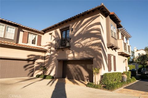 Photo of 31 Mandria, Newport Coast, CA 92657 (MLS # OC26009467)