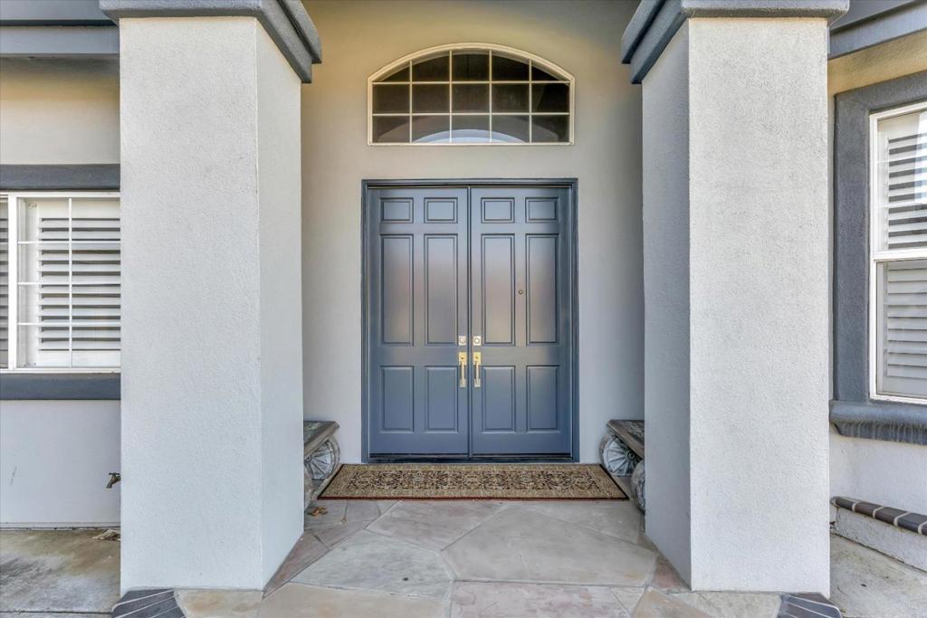 5213 Silvercrest Ridge Court
