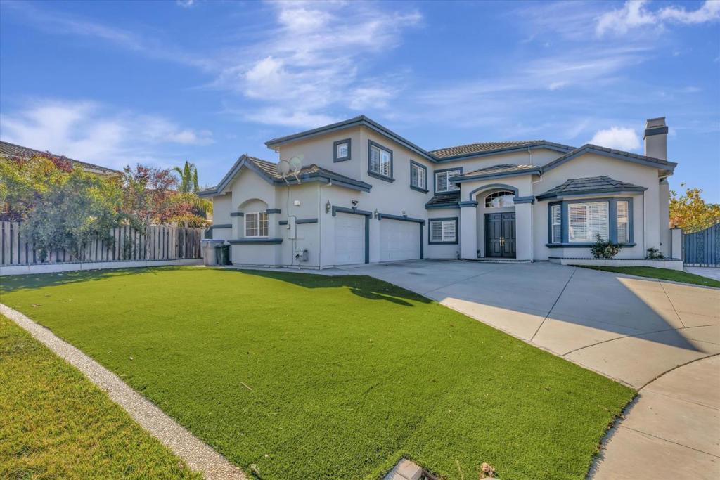 5213 Silvercrest Ridge Court