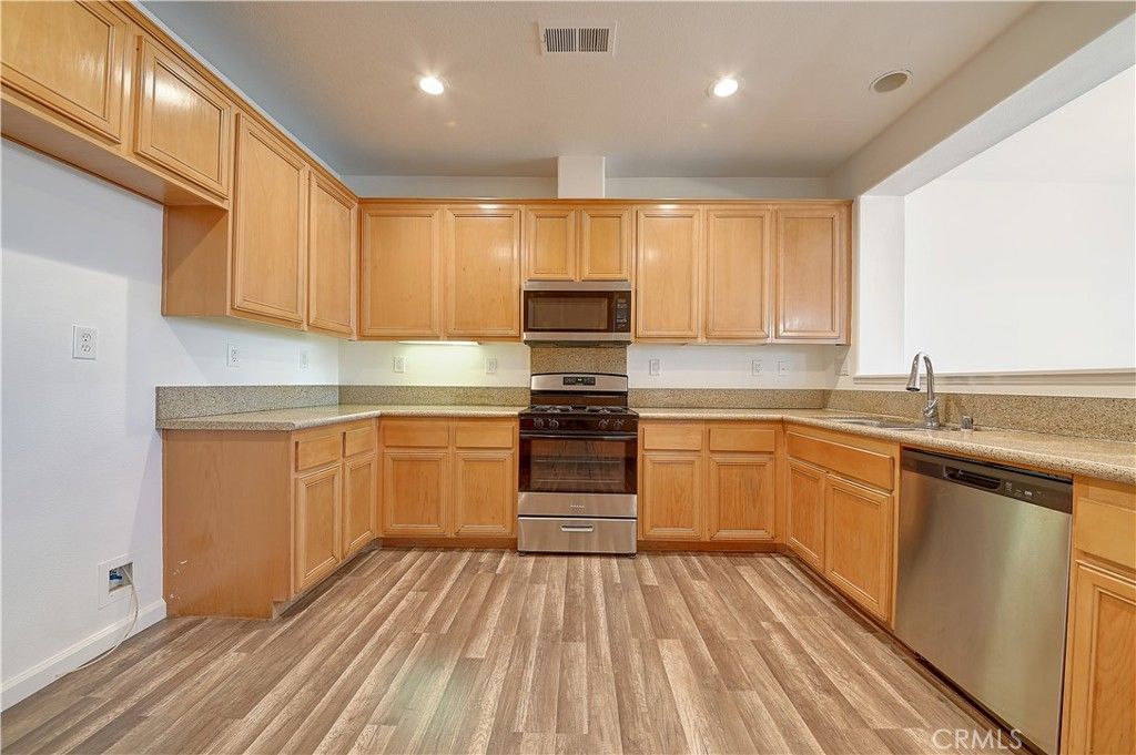 Photo of 26279 Iris Avenue #E, Moreno Valley, CA 92555 (MLS # TR26056086)