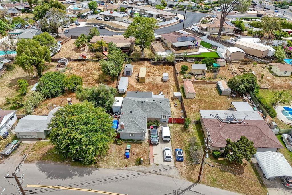 9747 Lakeview Rd.