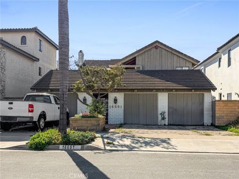 16691 Carousel Lane Huntington Beach CA 92649