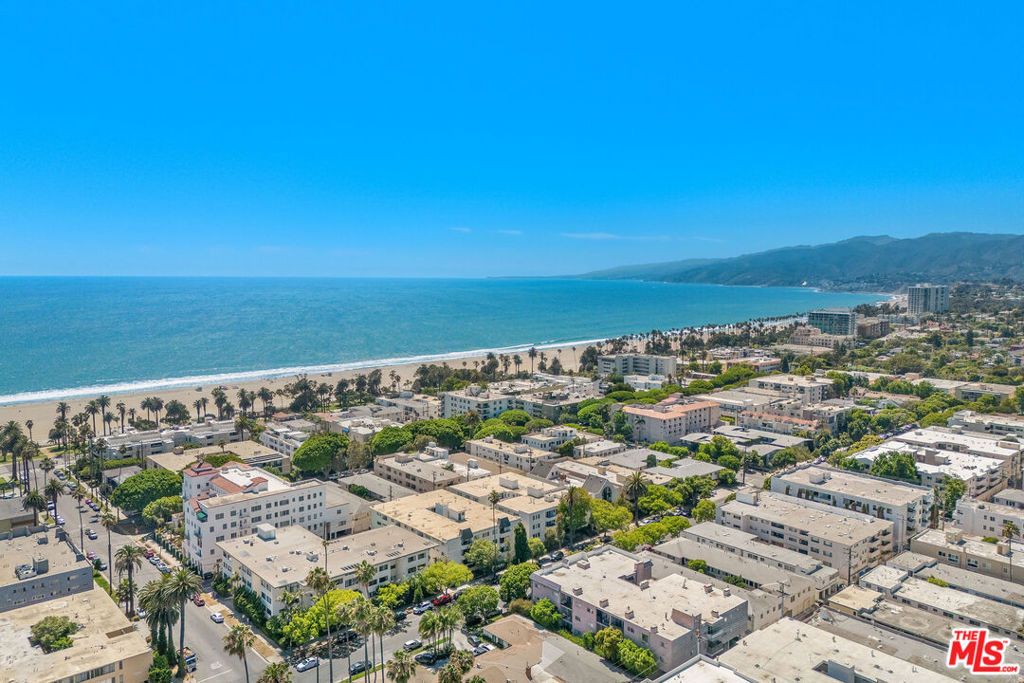 Photo of 930 3rd Street #307, Santa Monica, CA 90403 (MLS # 25570691)