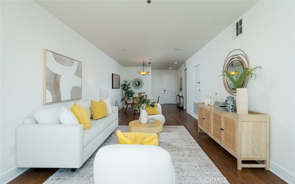 817 N ALFRED Street 205