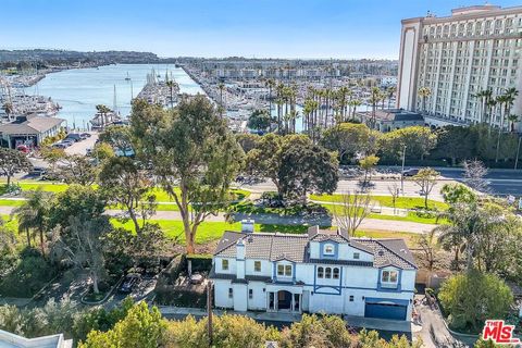 Photo of 928 Harbor Crossing Lane, Marina Del Rey, CA 90292 (MLS # 26648041)