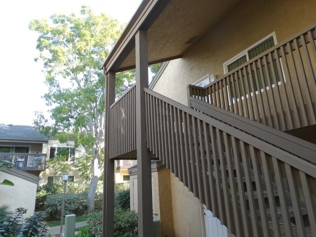 Set in a garden-style setting, this 2nd floor condo has all new upgrades! Upgrades include new cabinets, granite counter tops, stainless steel kitchen appliances, modern sliding doors, upgraded carpet, custom paint, light fixtures, mirrored closet doors, crown molding, recessed lighting and more. Easy access to I-5 & SR-52. Close to UCSD and minutes to shopping and La Jolla Shores Beach. Neighborhoods: La Jolla Complex Features: ,,,,,, Equipment: Range/Oven Other Fees: 0 Sewer: Sewer Connected Topography: LL