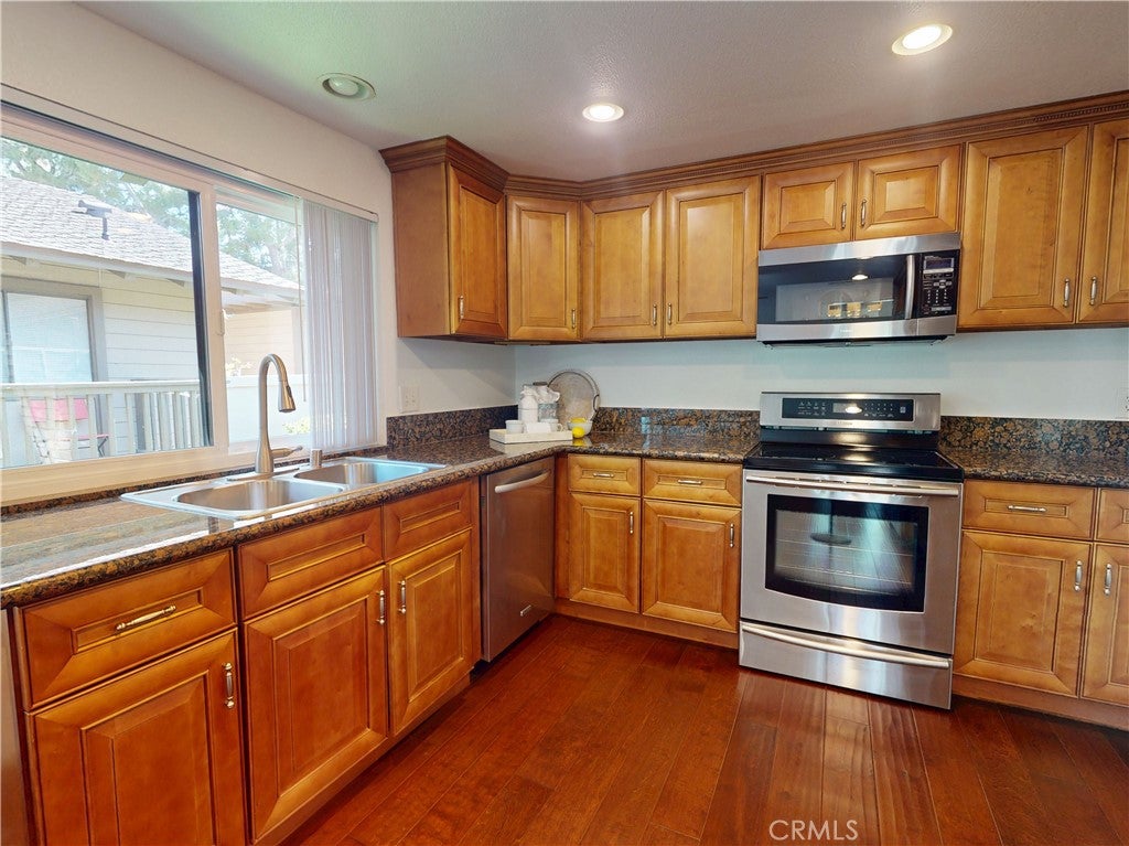 6 Palos, Irvine CA 92612 - Photo 11