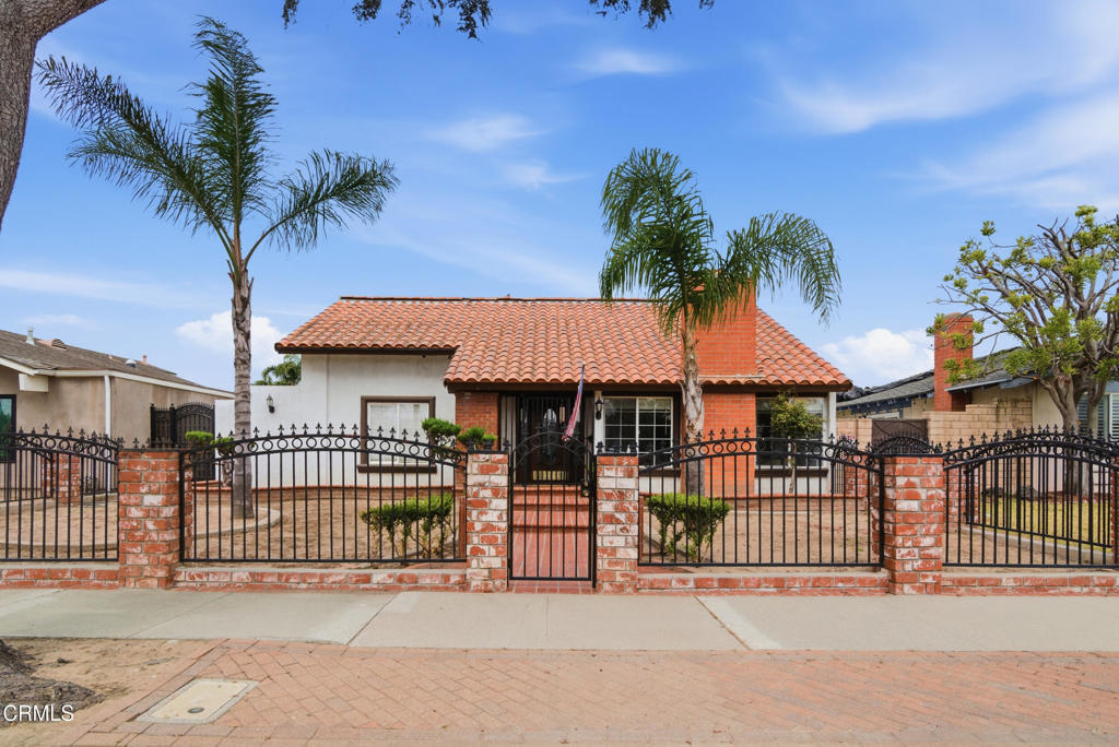 1131 Camelot Way