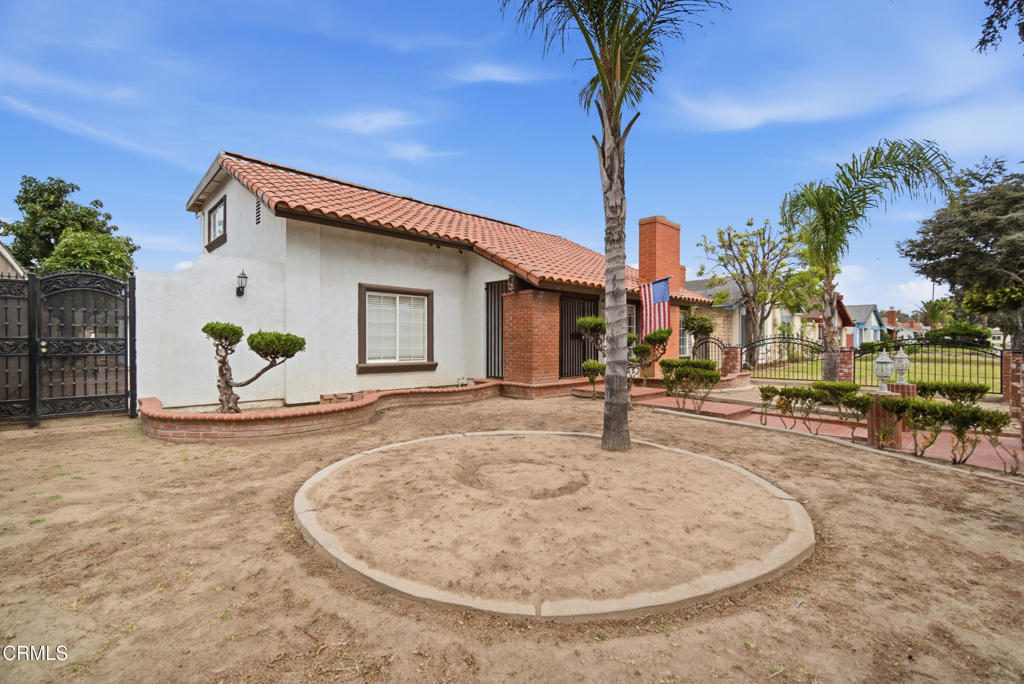 1131 Camelot Way