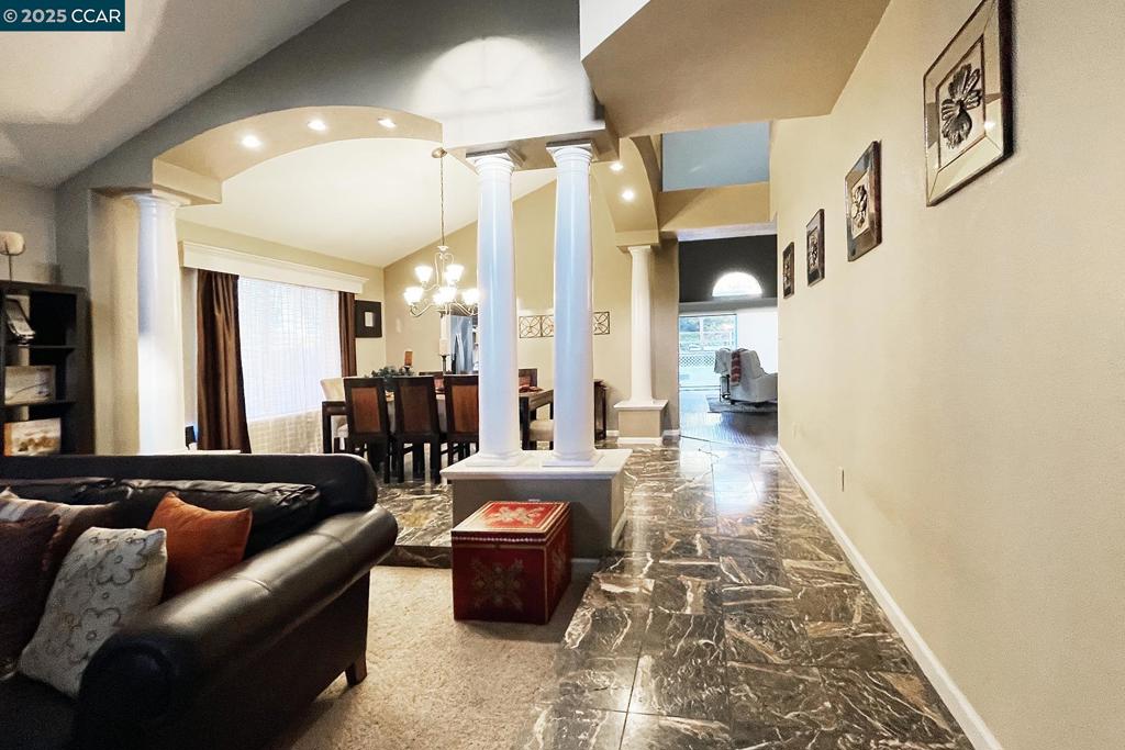 CASTRO HEIGHTS - Residential