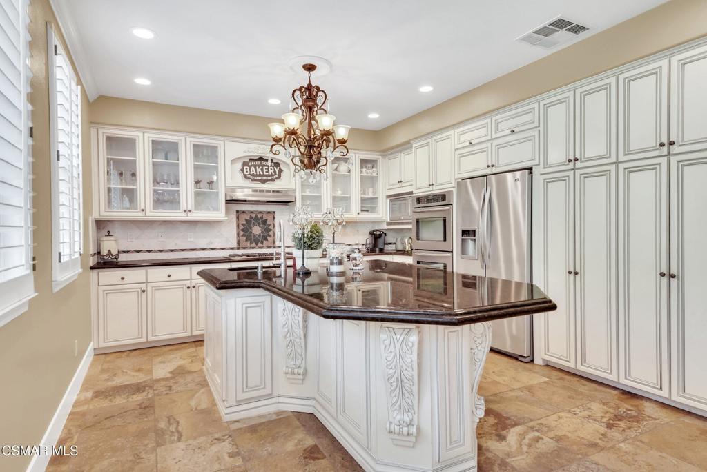 645 Corte Estrella