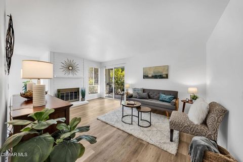 224 Oakleaf Drive 102 Thousand Oaks CA 91360