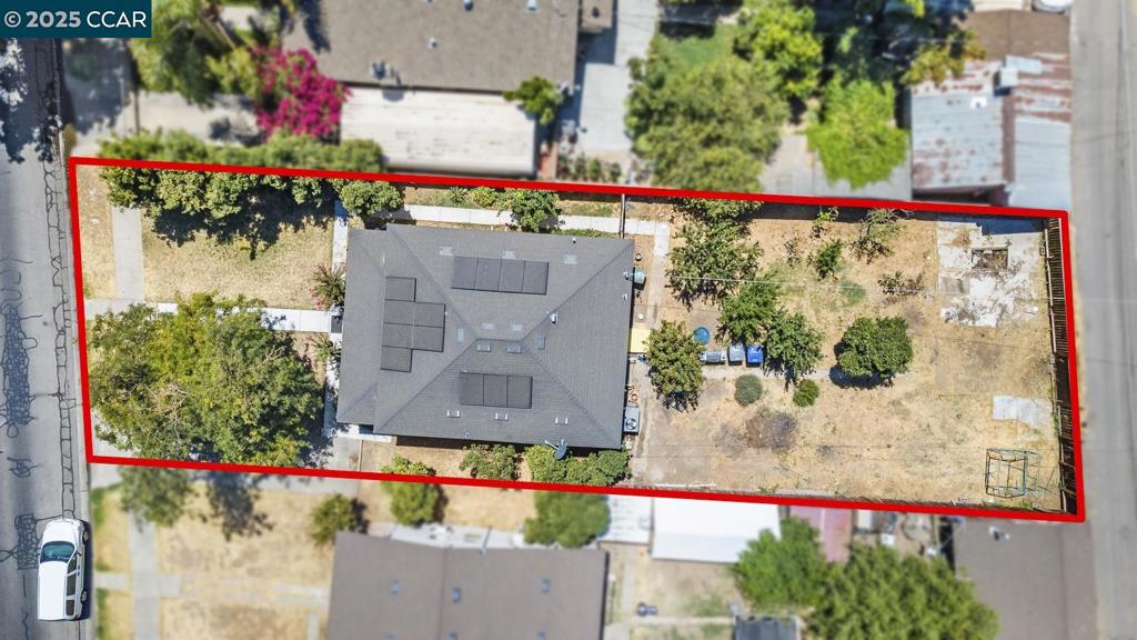 935 E Yosemite Ave