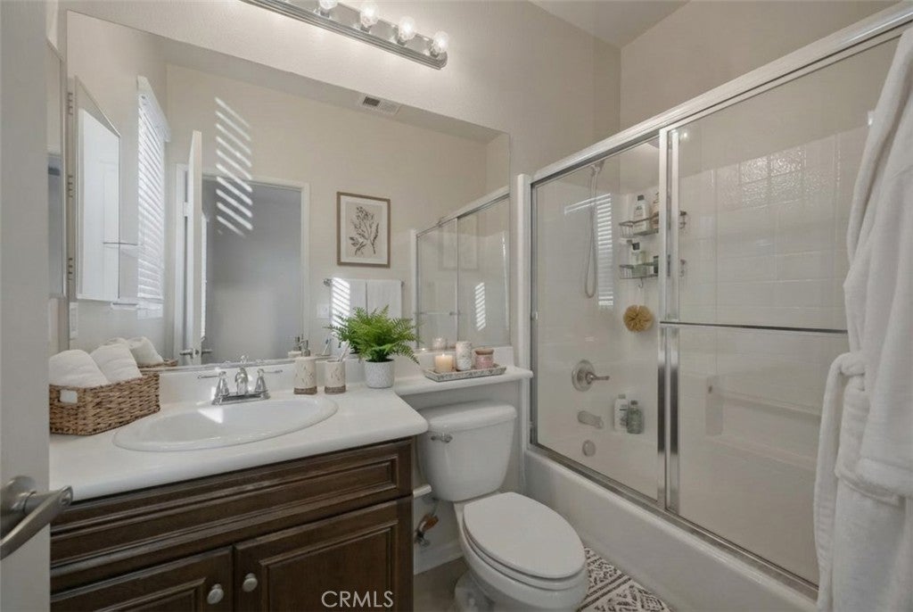 30505 Canyon Hills