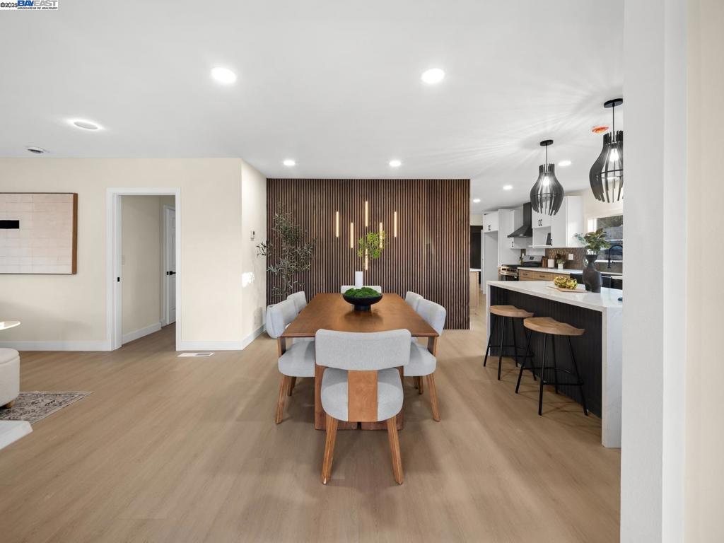 UPPER B STREET - Residential