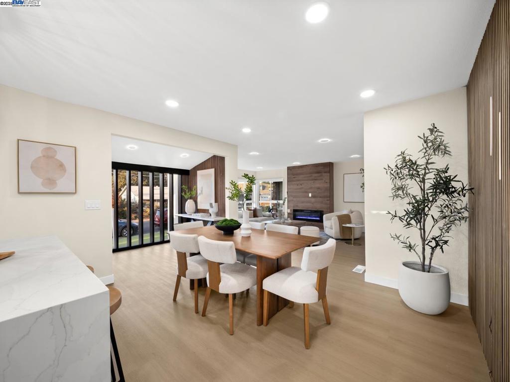 UPPER B STREET - Residential