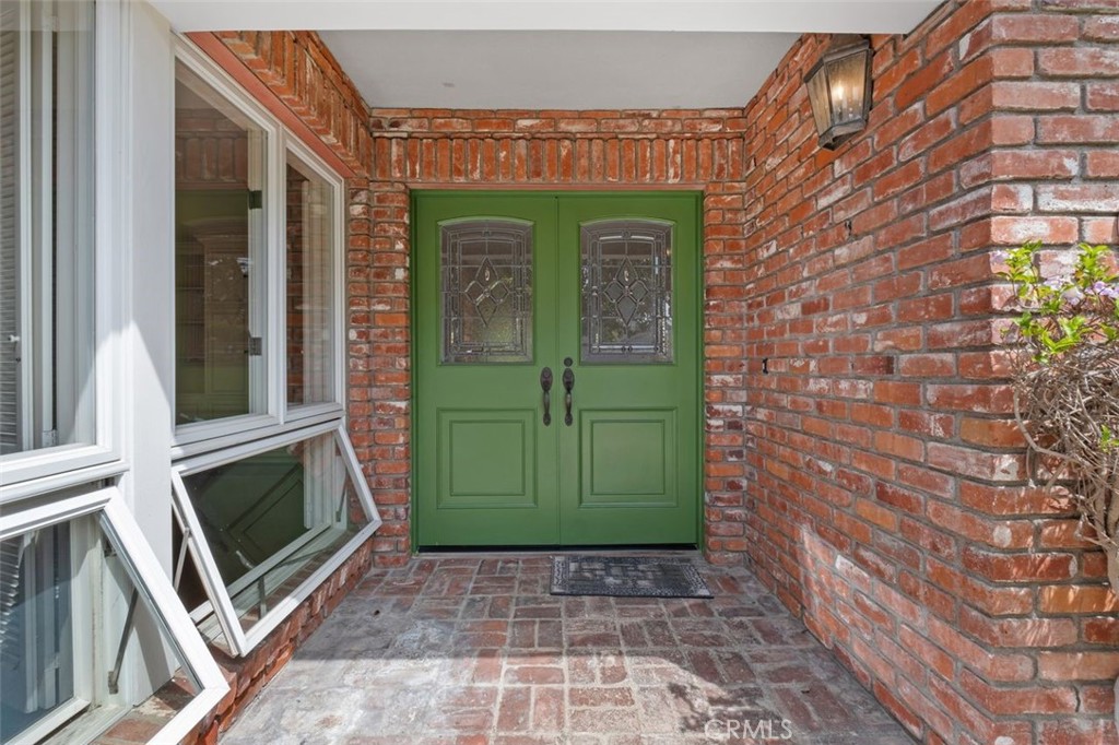 1112 Pembroke Lane