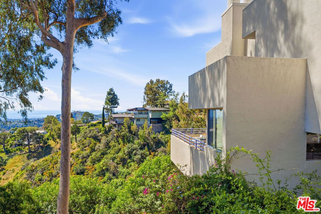 Photo of 12268 Canna Road, Los Angeles, CA 90049 (MLS # 26666943)