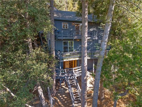 Photo of 24556 Geneva Drive, Crestline, CA 92325 (MLS # OC26094547)