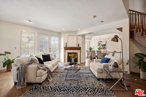 18135 Burbank Boulevard 6 Tarzana CA 91356