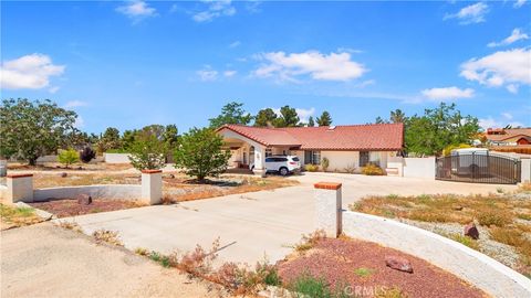 Photo of 13116 Rincon Rd, Apple Valley, CA 92308 (MLS # CV26023196)