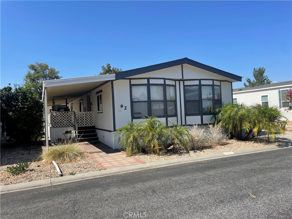 1300 W Menlo 92