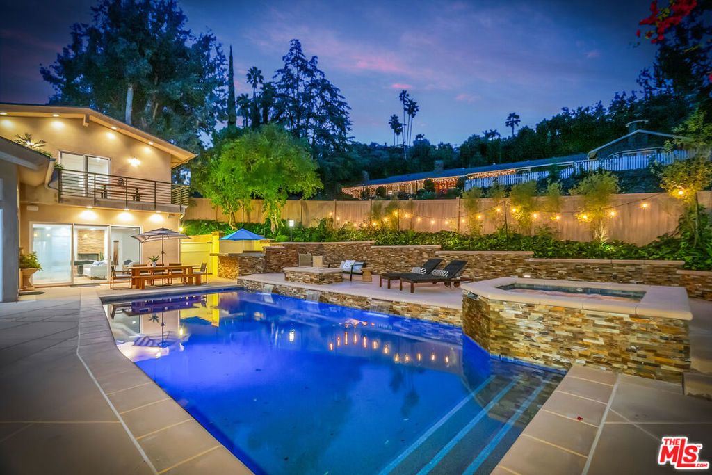 Photo of 16561 Adlon Road, Encino, CA 91436 (MLS # 26633537)