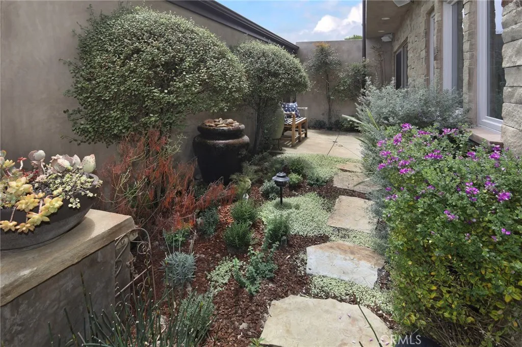 Dana Point, California 92629, United States, 4 Bedrooms Bedrooms, ,3 BathroomsBathrooms,Residential,Active,237822