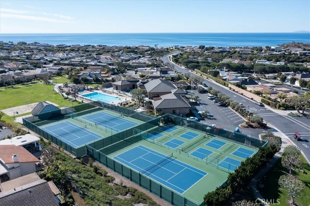 Dana Point, California 92629, United States, 4 Bedrooms Bedrooms, ,3 BathroomsBathrooms,Residential,Active,237822