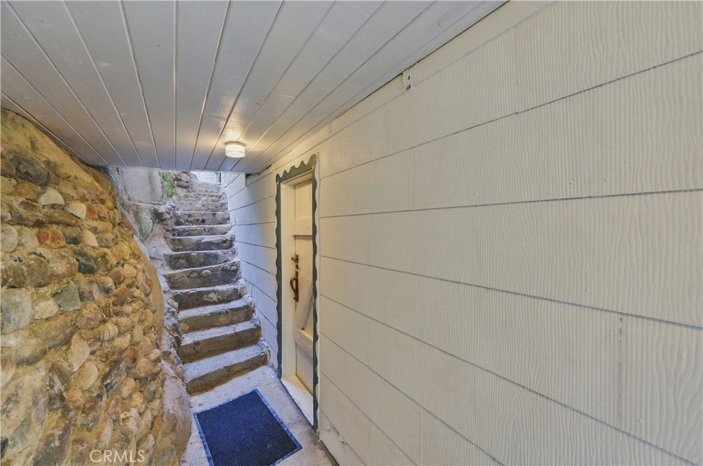 1323 Oakwood