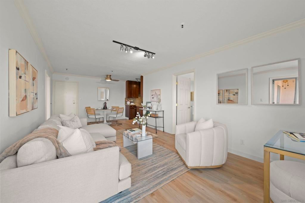 4730 Noyes St Unit 204