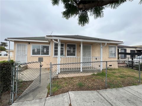Photo of 11620 Inglewood Avenue, Hawthorne, CA 90250 (MLS # PW25241877)