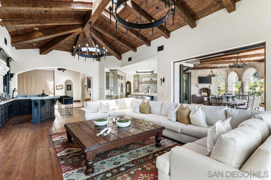 Rancho Santa Fe - Residential