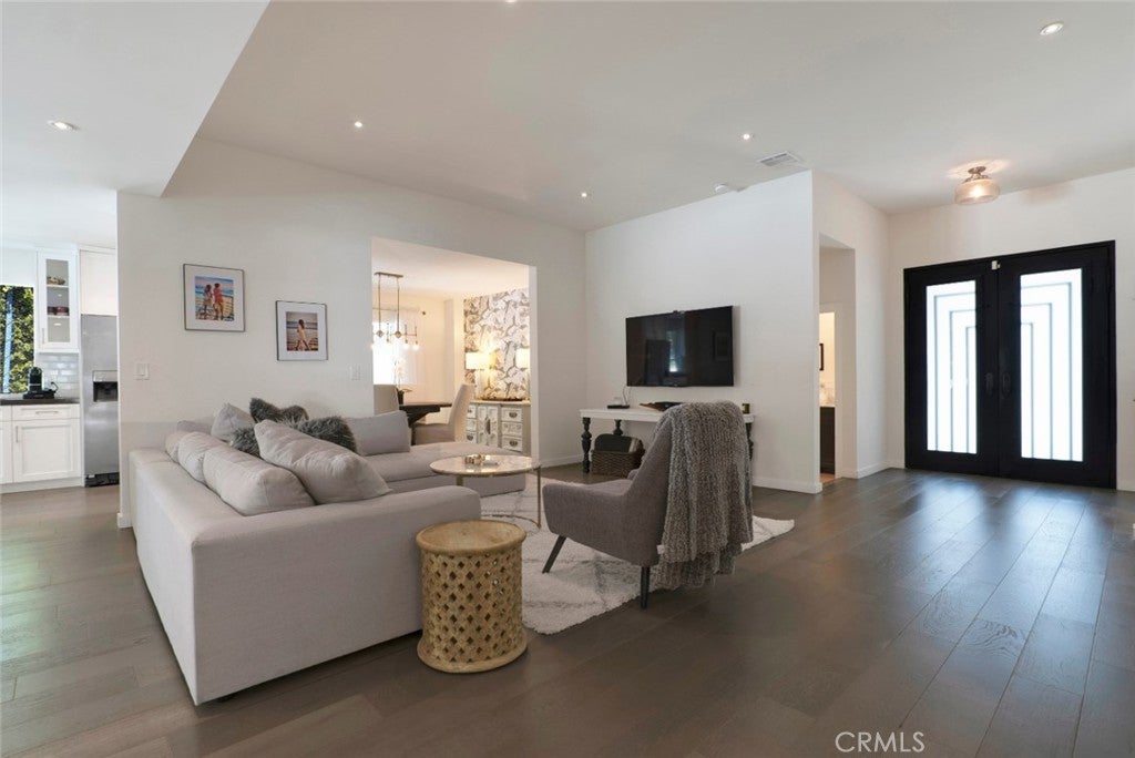 4527 Santa Lucia Drive