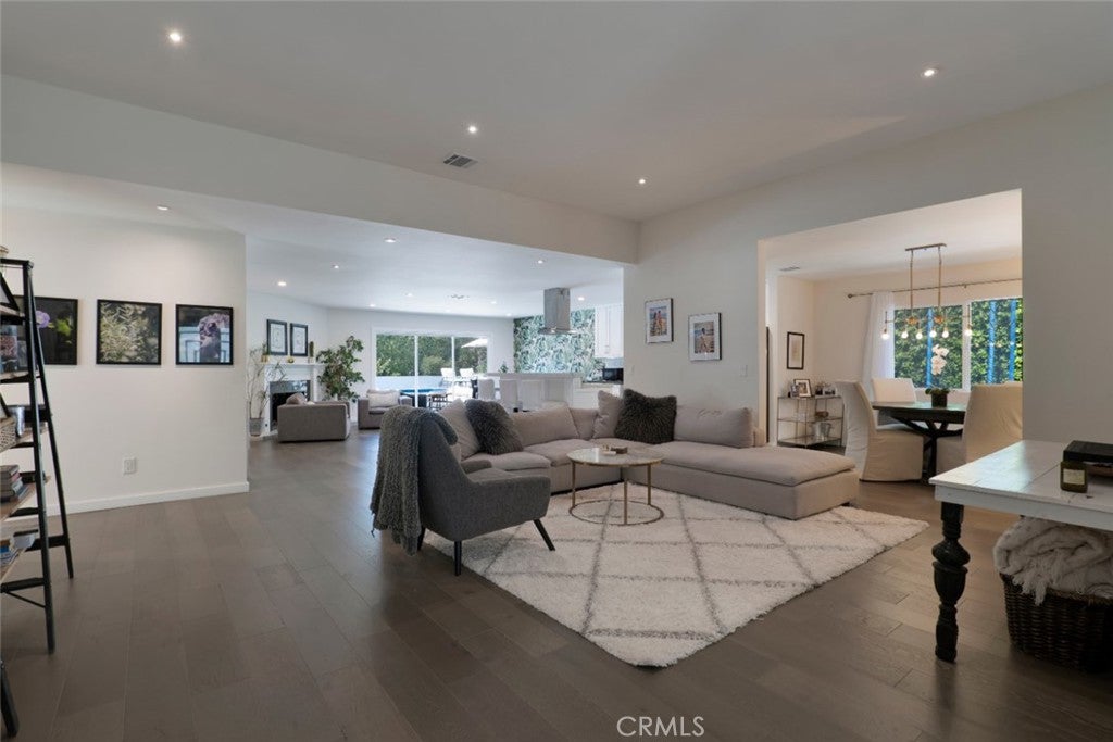 4527 Santa Lucia Drive