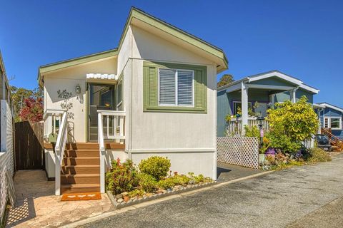Photo of 1555 Merrill Street, Santa Cruz, CA 95062 (MLS # ML82042317)