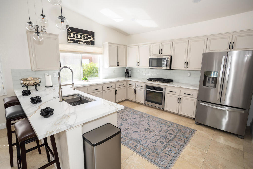 Sonata 2 - Residential Lease