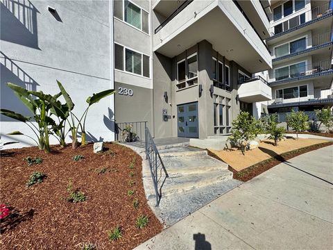 Photo of 230 S Catalina Avenue #107, Redondo Beach, CA 90277 (MLS # PV26046157)