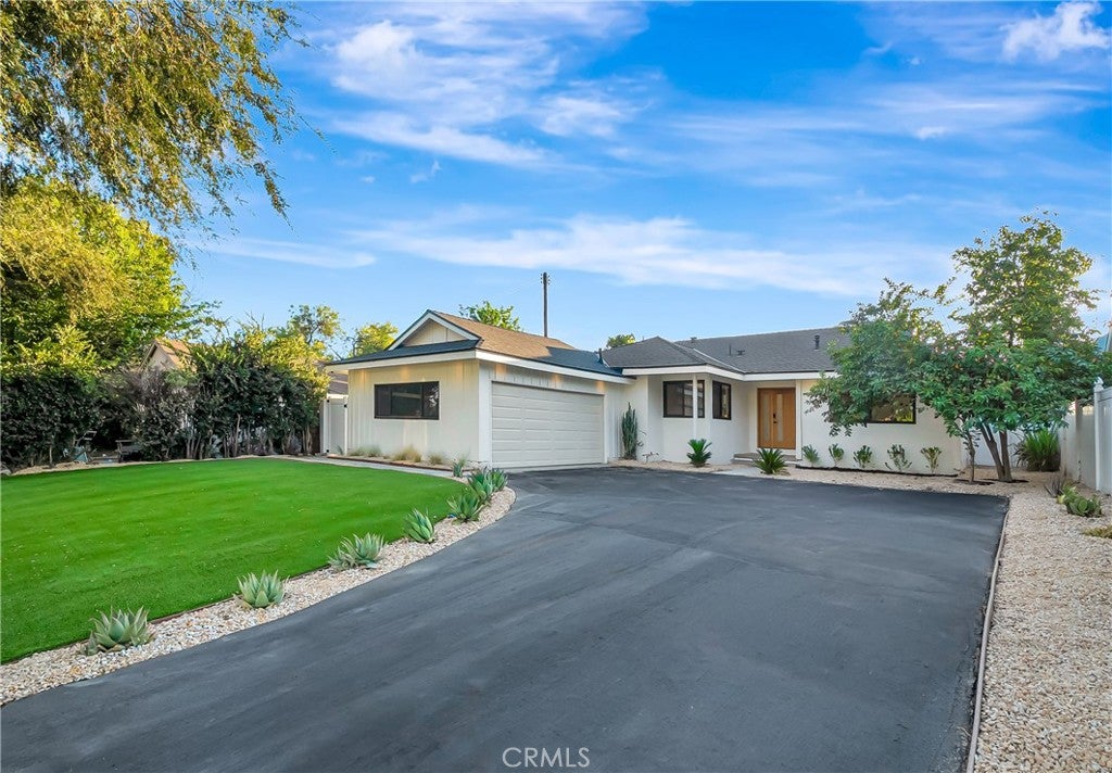 Properties 4 7915 Owensmouth