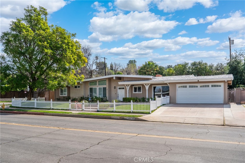 23000 Brenford Street